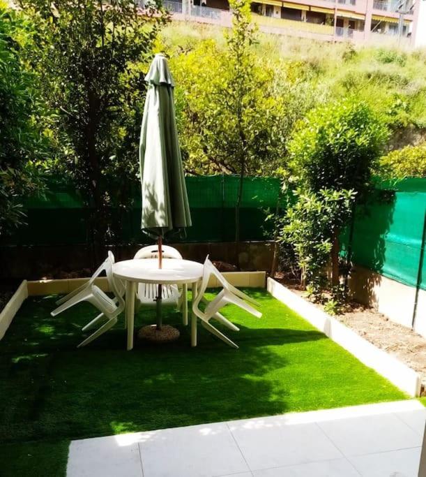 Menton, Appartement/Jardin, Proche Mer Et Centre Екстер'єр фото